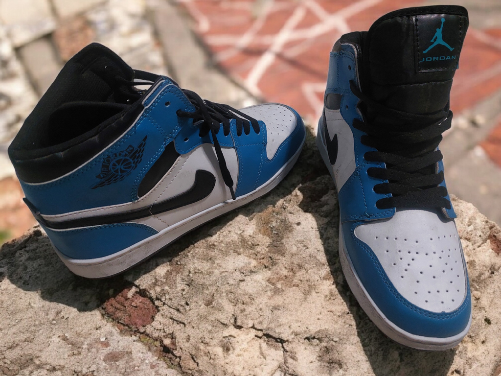 JORDAN RETRO 1 AZUL